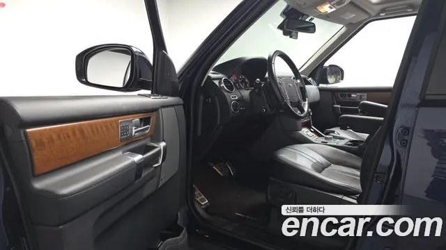 Land Rover Discovery 2016 thumb 10