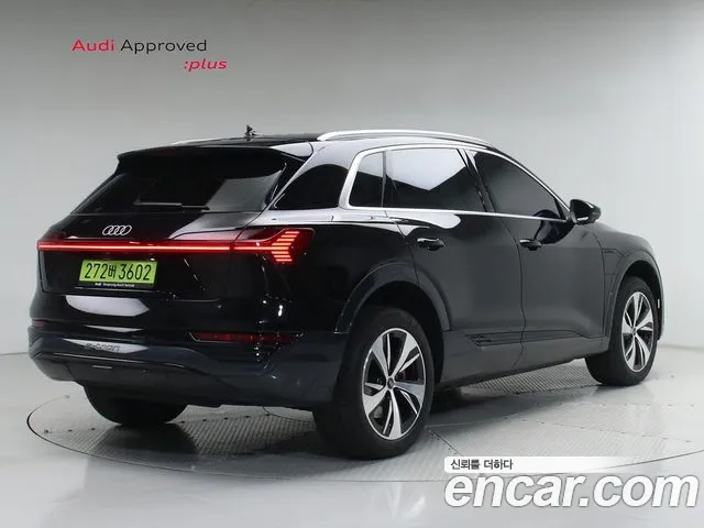 Audi Q8 e-tron 2024 thumb 2