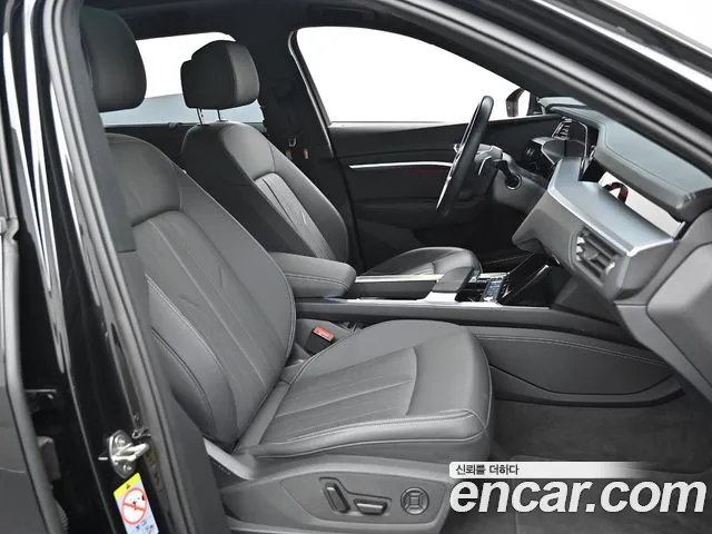 Audi Q8 e-tron 2024 thumb 10