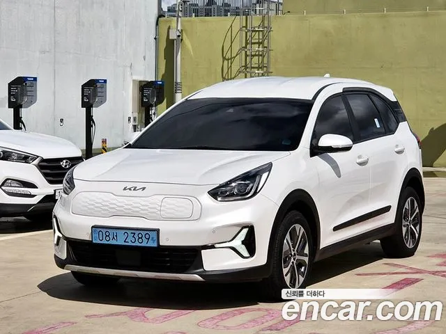 Kia Niro 2023 thumb 3