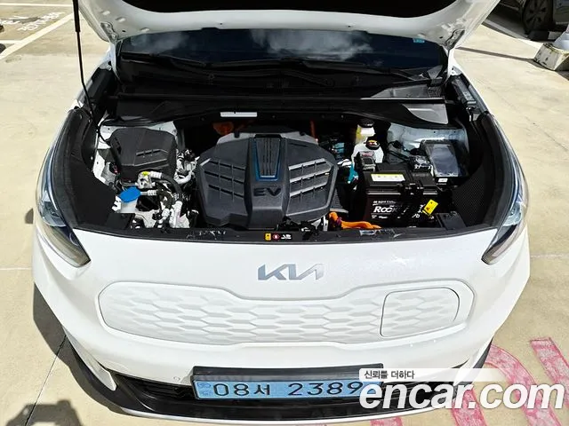 Kia Niro 2023 thumb 7
