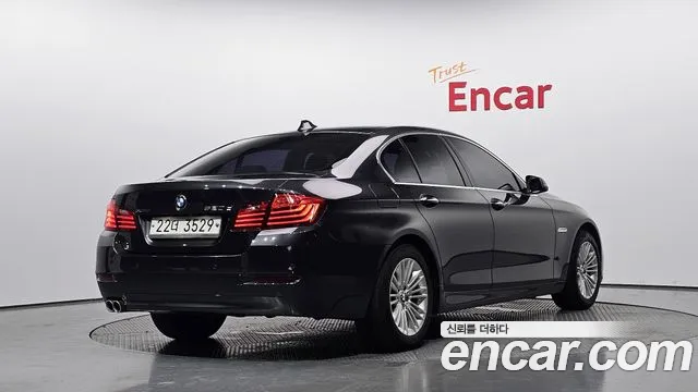 BMW 5-Series 2013 thumb 2