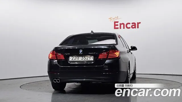 BMW 5-Series 2013 thumb 4