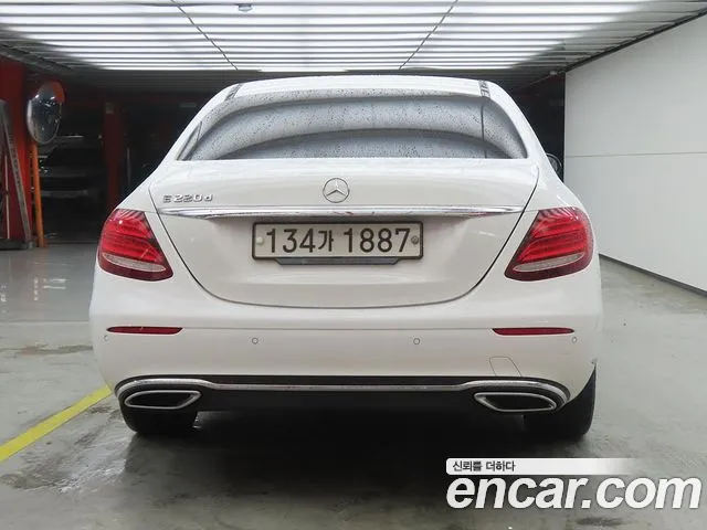Mercedes-Benz E-Класс 2019 thumb 3
