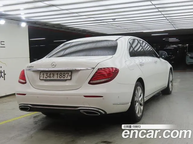 Mercedes-Benz E-Класс 2019 thumb 4