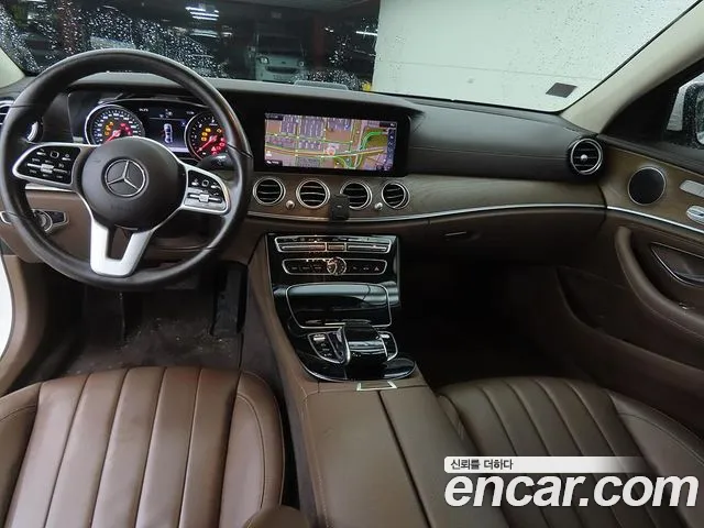 Mercedes-Benz E-Класс 2019 thumb 7
