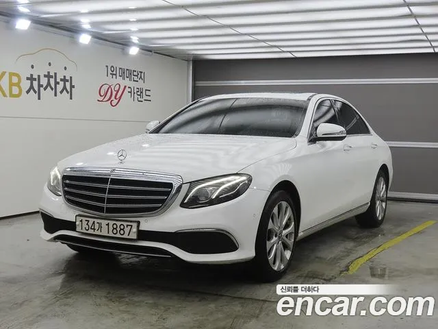 Mercedes-Benz E-Класс 2019 thumb 11