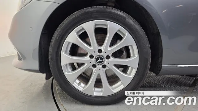 Mercedes-Benz E-Класс 2018 thumb 5