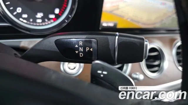 Mercedes-Benz E-Класс 2018 thumb 9