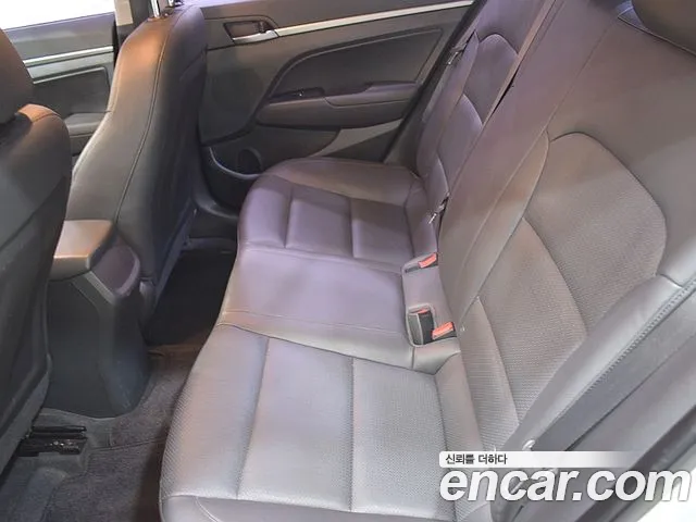 Hyundai Avante 2016 thumb 10