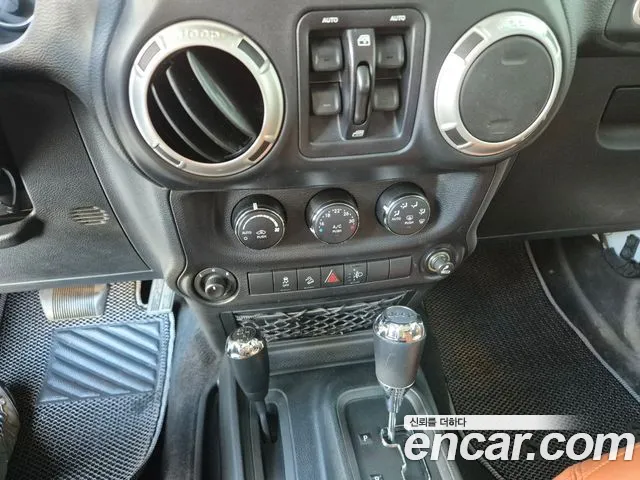 Jeep Wrangler 2017 thumb 9