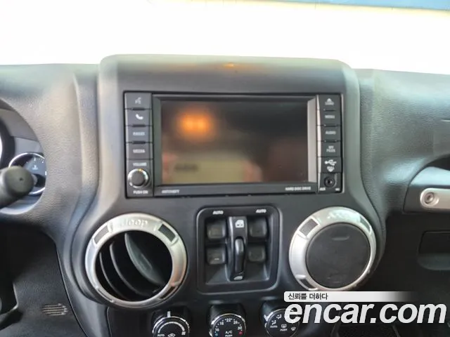 Jeep Wrangler 2017 thumb 10