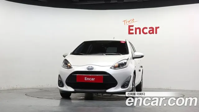 Toyota Prius 2019 thumb 3