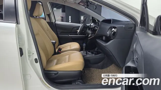 Toyota Prius 2019 thumb 11