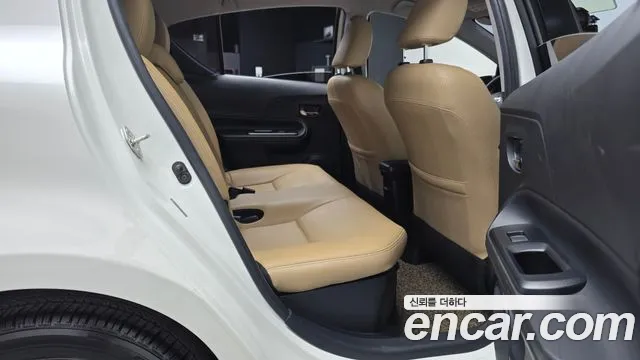 Toyota Prius 2019 thumb 12