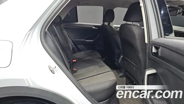 Volkswagen T-Roc 2021 thumb 11