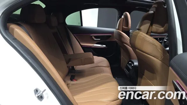 Mercedes-Benz E-Класс 2026 thumb 12