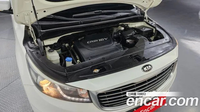 Kia Carnival 2016 thumb 6