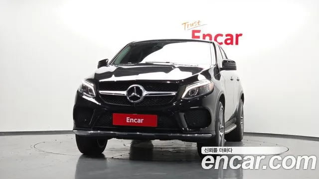Mercedes-Benz GLE 2017 thumb 3