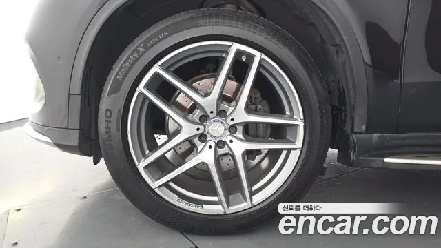 Mercedes-Benz GLE 2017 thumb 5