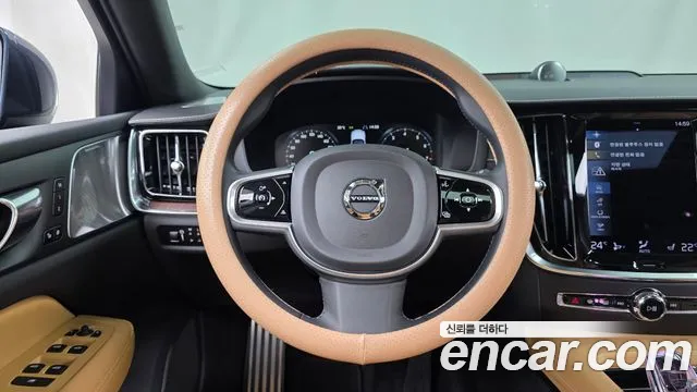 Volvo V60 2022 thumb 12