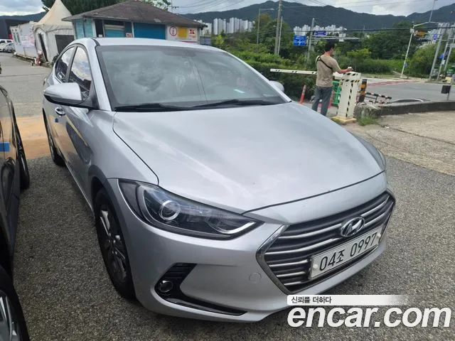 Hyundai Avante 2016 thumb 3