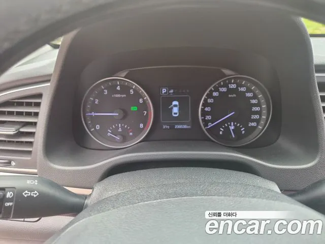 Hyundai Avante 2016 thumb 10