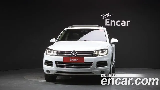 Volkswagen Touareg 2012 thumb 3