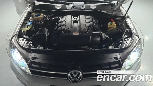 Volkswagen Touareg 2012 thumb 6