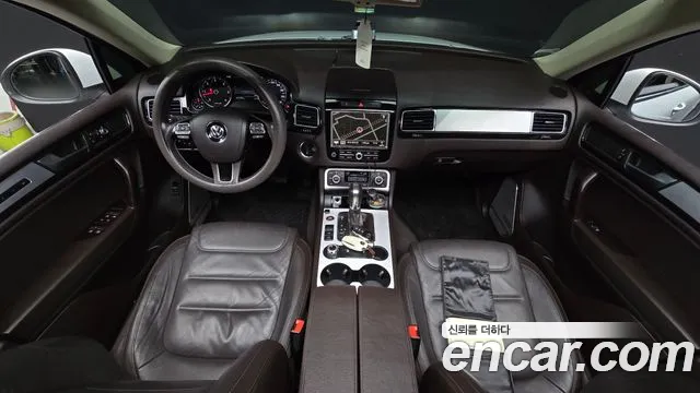 Volkswagen Touareg 2012 thumb 7