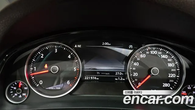 Volkswagen Touareg 2012 thumb 8