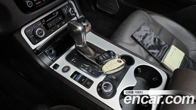 Volkswagen Touareg 2012 thumb 9