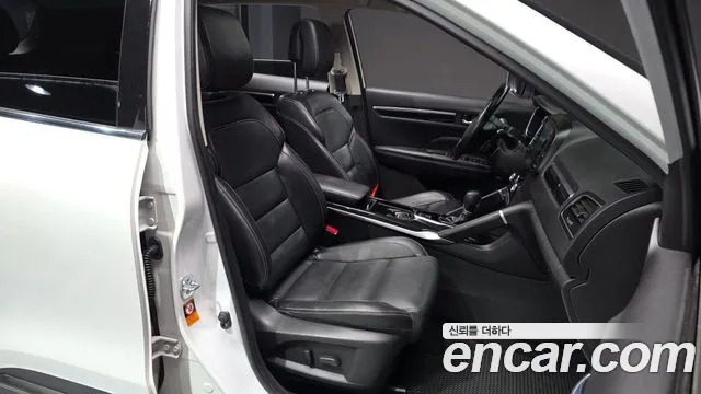 Renault-KoreaSamsung Koleos 2018 thumb 11
