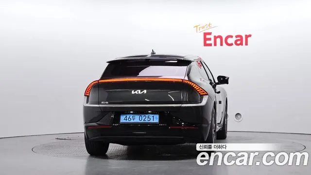 Kia EV6 2022 thumb 4