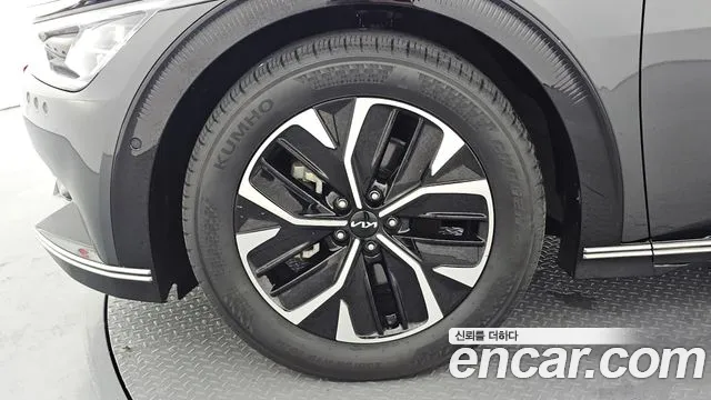 Kia EV6 2022 thumb 5