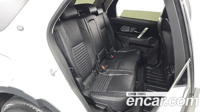 Land Rover Discovery Sport 2020 thumb 12