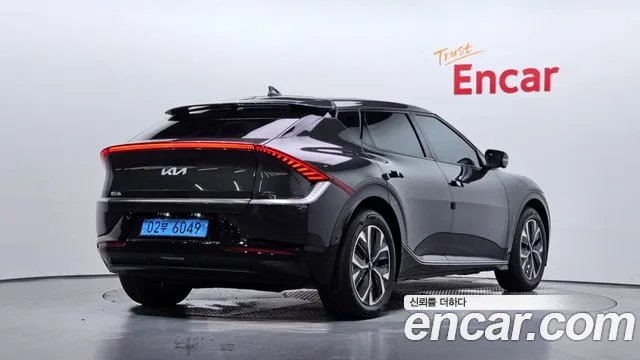 Kia EV6 2022 thumb 2