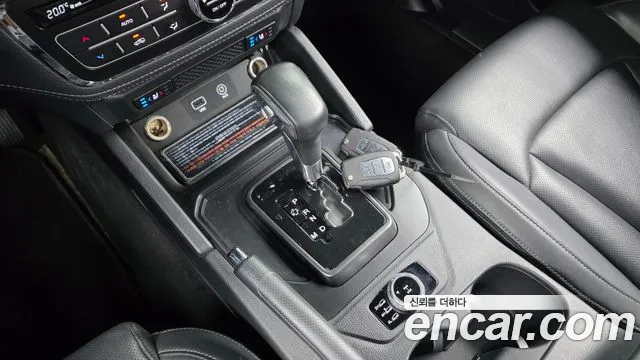 KG_Mobility_Ssangyong Rexton 2021 thumb 9