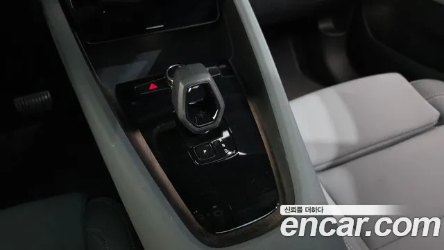 Polestar 2 2022 thumb 9