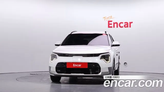 Kia Niro 2023 thumb 3