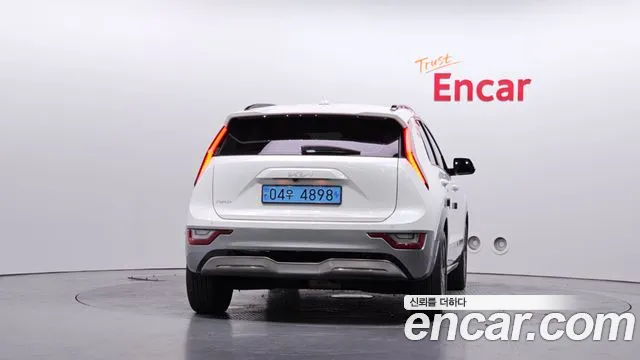 Kia Niro 2023 thumb 4