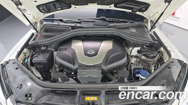 Mercedes-Benz GLE 2018 thumb 6