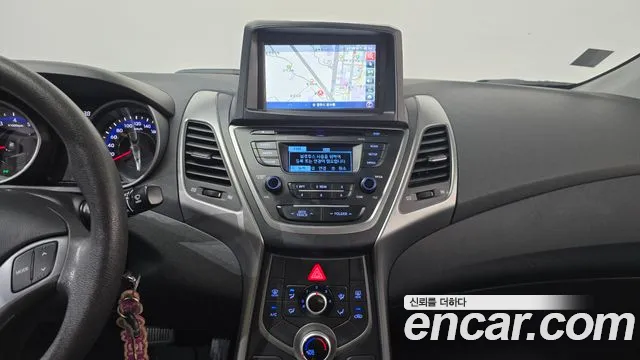 Hyundai Avante 2015 thumb 12