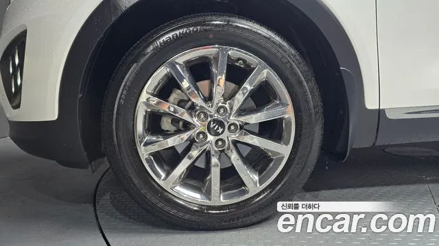 Kia Sorento 2015 thumb 5