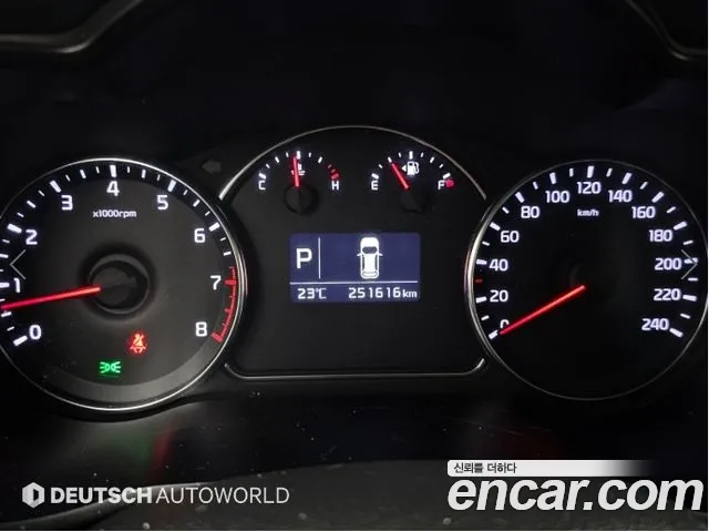 Kia Carens 2014 thumb 8