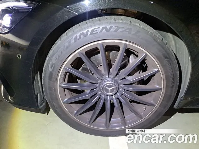 Mercedes-Benz AMG GT 2021 thumb 5
