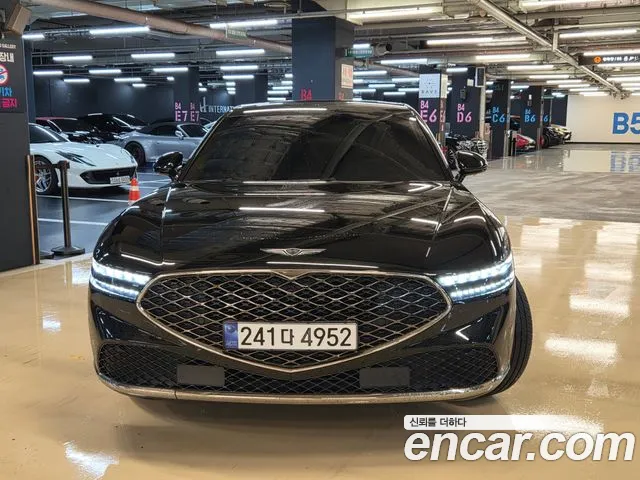 Genesis G90 2022 thumb 2