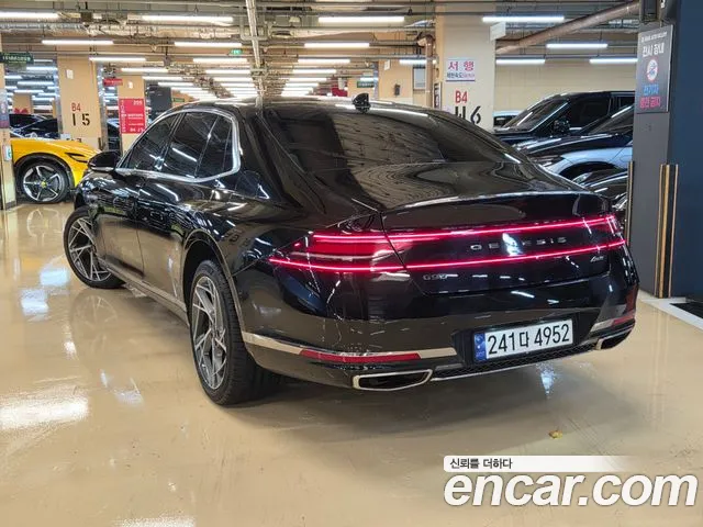 Genesis G90 2022 thumb 5