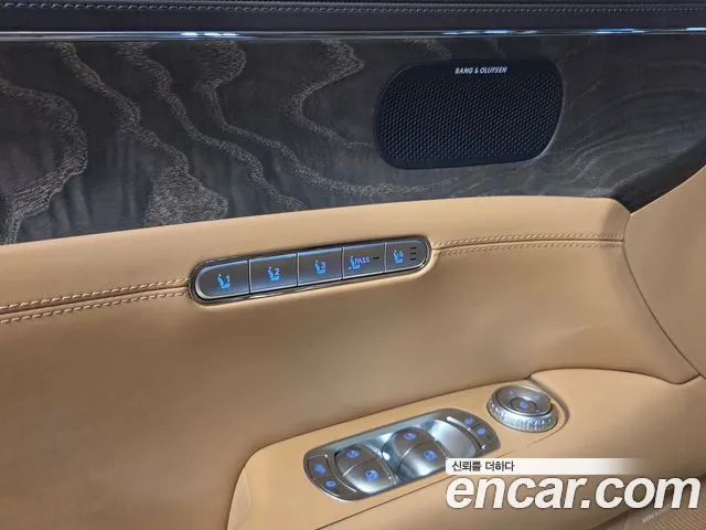 Genesis G90 2022 thumb 9