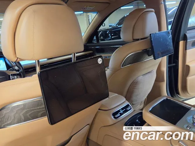 Genesis G90 2022 thumb 10